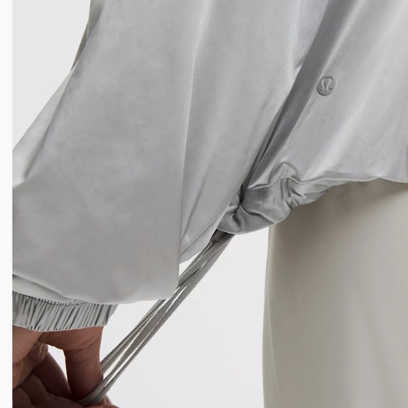 NWT lululemon Stretch-Satin Flocked Training Jacket - Picture 5 of 5